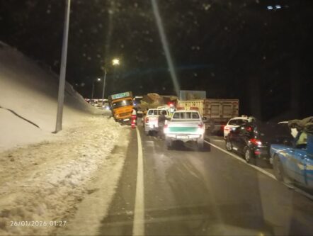 تصادف تریلی با اتوبوس در محور سرچم اردبیل یک فوتی و ۲۰ مجروح بر جا گذاشت