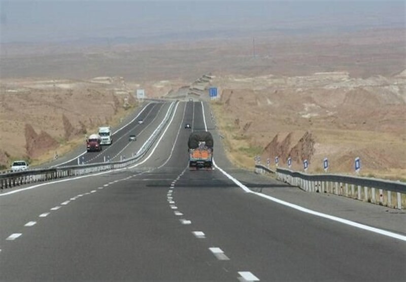 اتخاذ تصمیم فوری برای بهسازی آسفالت اتوبان زنجان - تبریز