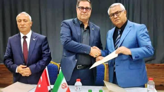 امضای تفاهمنامه بهبود زیرساختهای حمل و نقل ریلی ایران و ترکیه