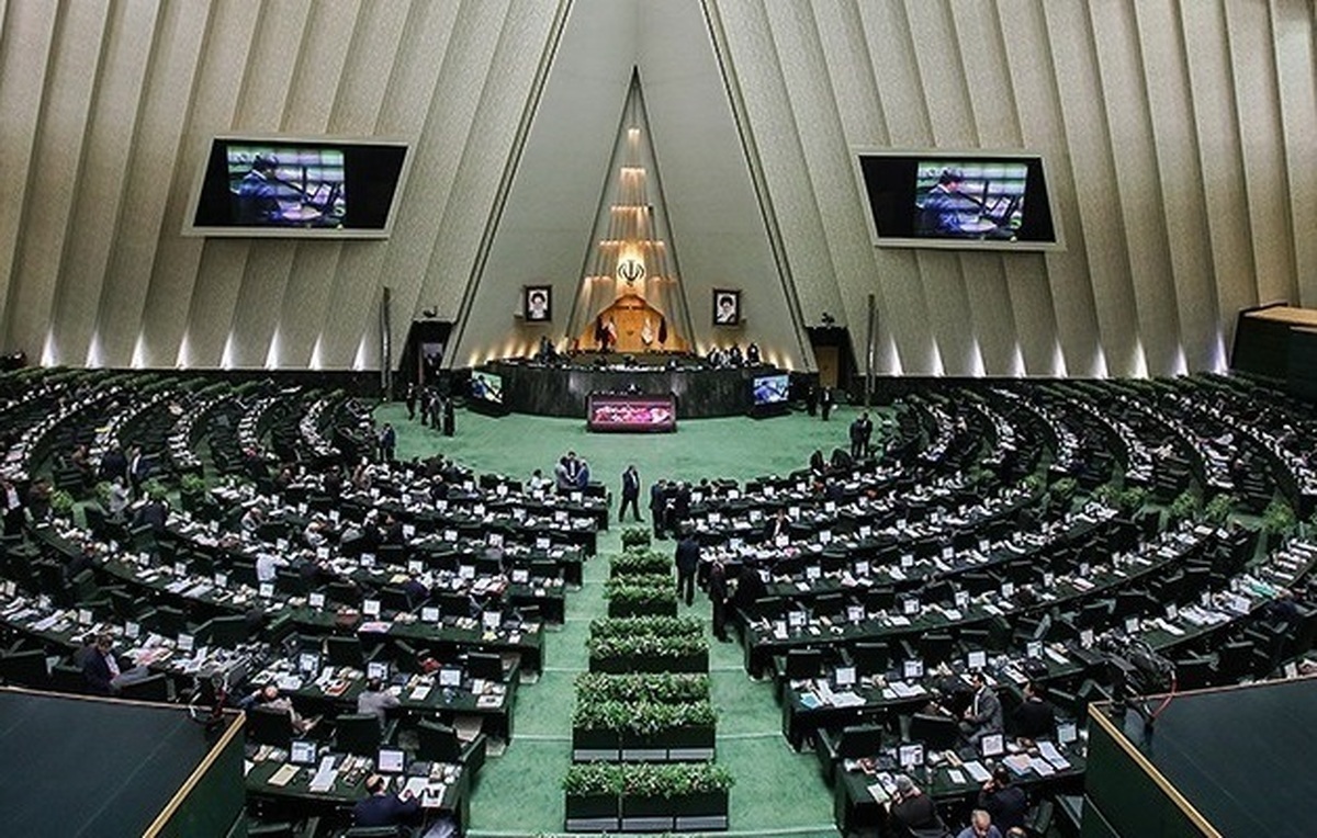مجلس از پاسخ میدری قانع شد