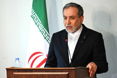 عراقچی: تصمیم نهایی درباره توقف عملیات نظامی از سوی ایران متعاقباً اتخاذ میشود
