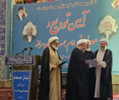 نماینده ولی فقیه در آذربایجان شرقی: وظیفه امام جمعه، پدری در جامعه است