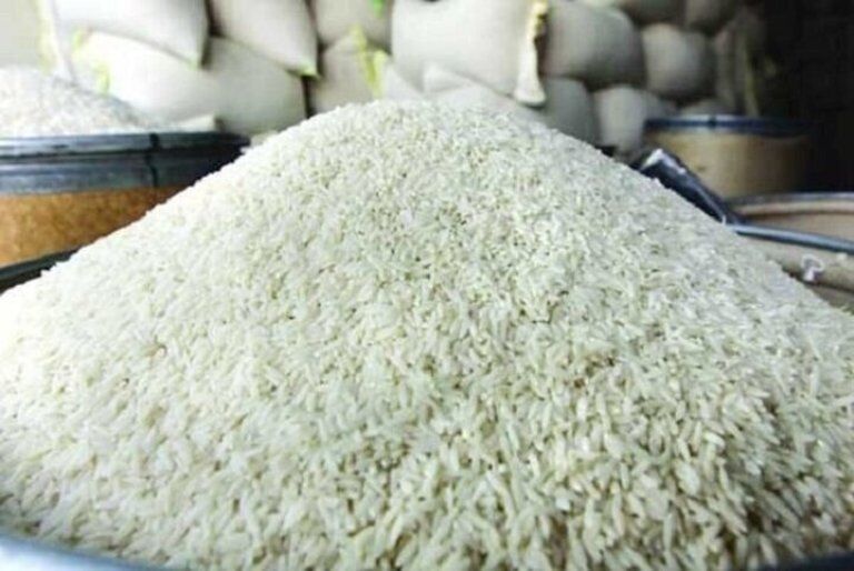 فروشنده ای که برنج پاکستانی را در همدان به نام ایرانی می فروخت، ۱۰ میلیارد جریمه شد