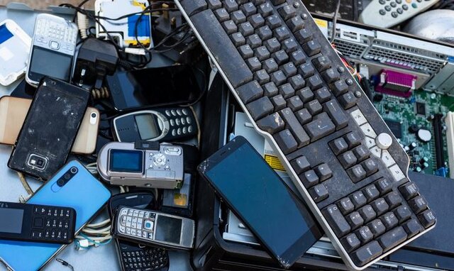 بزرگترین تولیدکننده زباله الکترونیکی در جهان