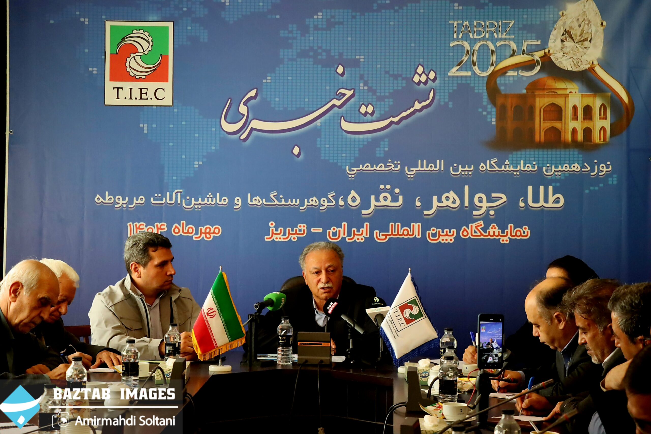 تبریز را پایتخت جواهر ایران میکنیم؛ پای ترکیه و بانکوک هم به نمایشگاه باز میشود