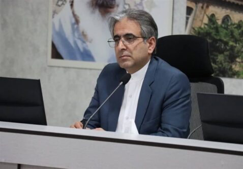 انتقاد معاون سیاسی استاندار آذربایجان شرقی از جزیره‌ای عمل کردن دستگاه‌ها