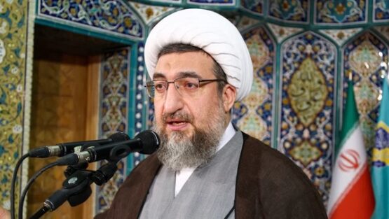 امام جمعه تبریز: انزوای ایران خیالی باطل است