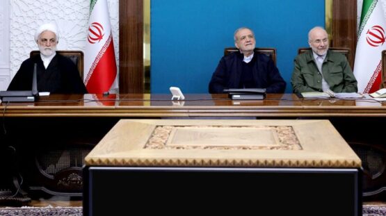 ارائه گزارش بانک مرکزی از اقدامات معیشتی و تحولات بازار ارز