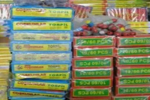 کشف بیش از ۱۸۸ هزار عدد انواع مواد محترقه غیر مجاز در هشترود