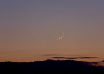 رؤیت هلال ماه رمضان ۱۴۴۷ در غروب ۲۹ بهمن/ آغاز روزهداری از پنجشنبه